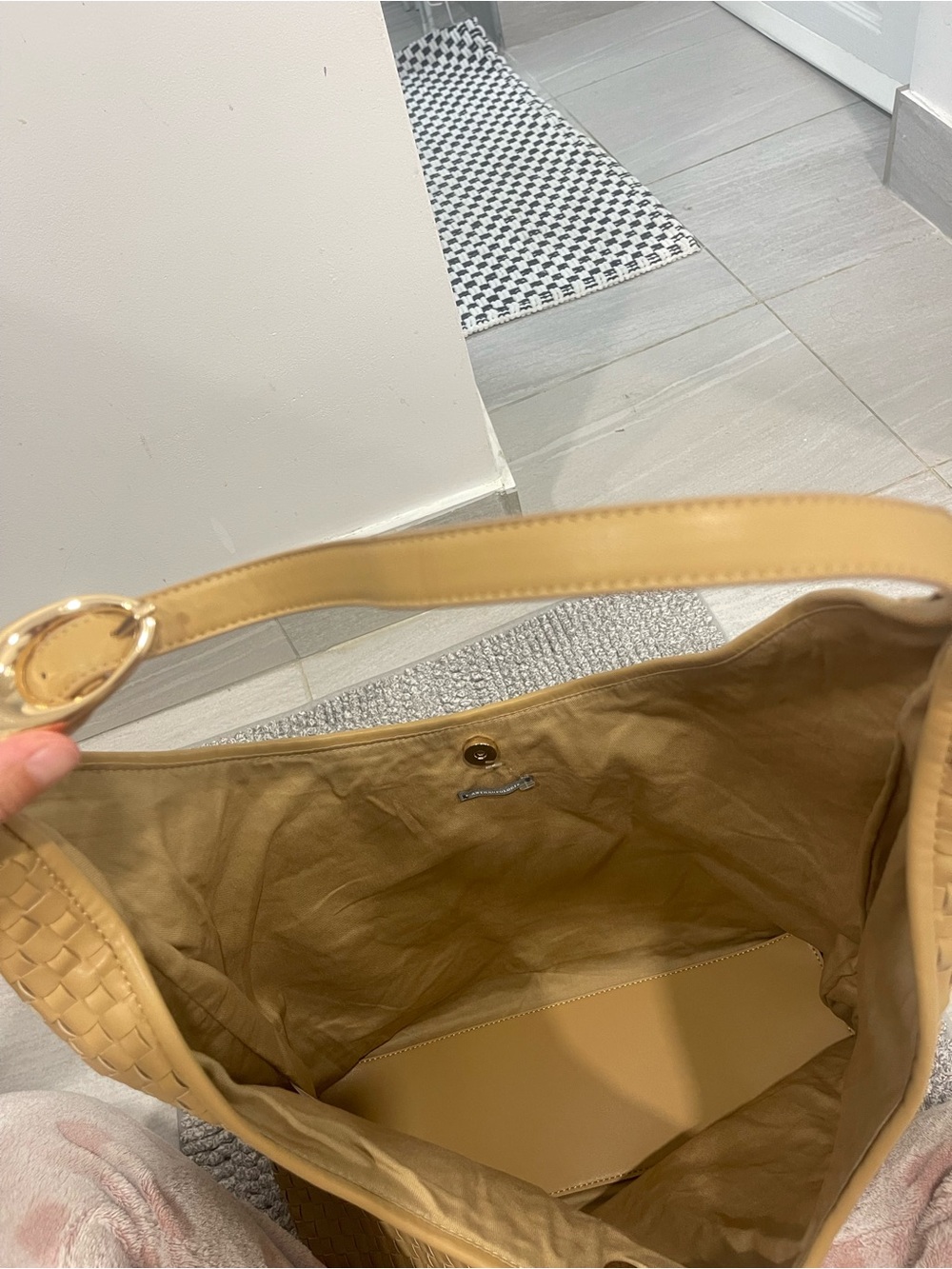 Anthropologie love knot slouchy bag woven gold buckle beige tan - Picture 10 of 14
